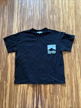 Unbranded Black Short-Sleeve Pocket Graphic Tee - 'Heaven Can Wait'